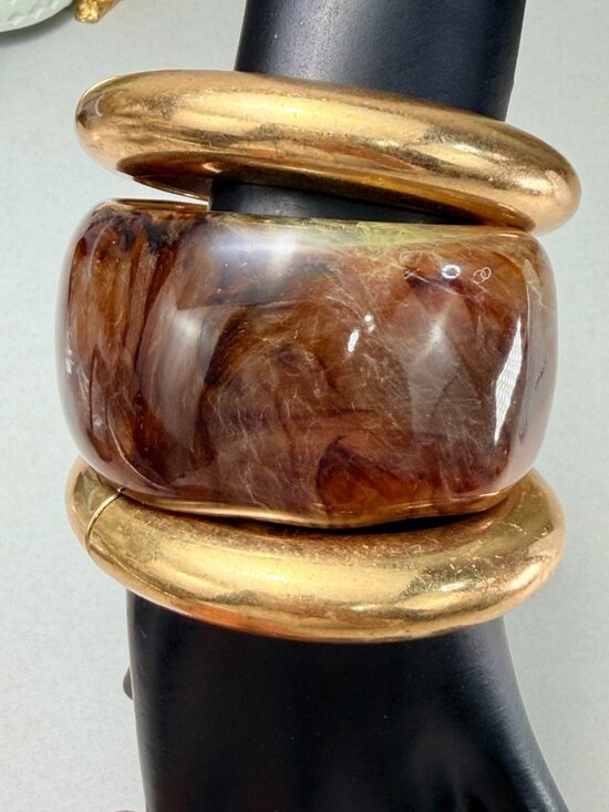 Unbranded Jewelry - Modern Resin Tortoise Wide Bangle & Gold Tone Hinged Bracelet Set Bold